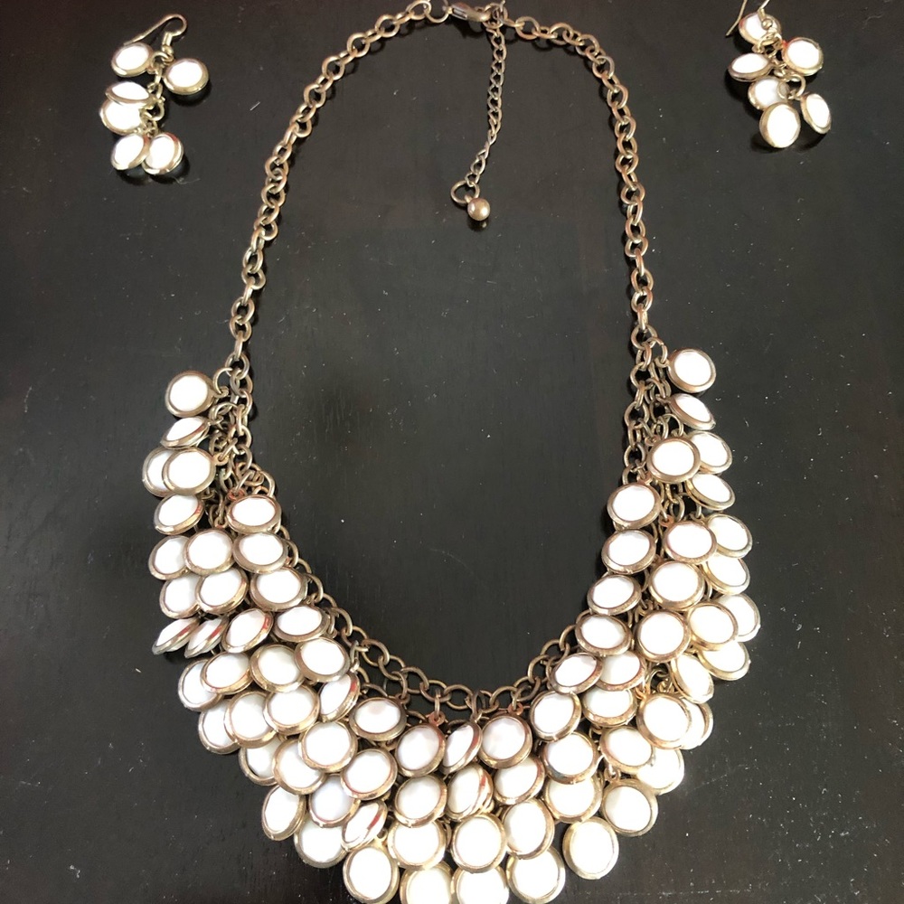 Ivory and gold chunky necklace and earrings